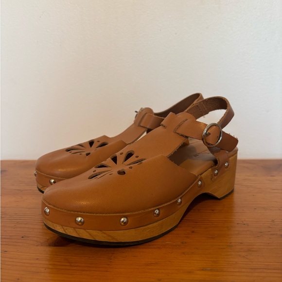 Zara girls clogs size‎ 32 ( big girls 1) - Picture 1 of 4